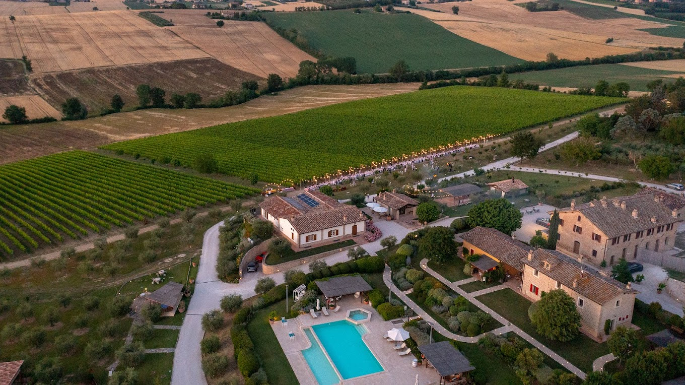 Tenuta dei Mori - Soggiorno 2 notti con Piscina Privata & Degustazione - "Olivo" Umbria Tenuta dei Mori
