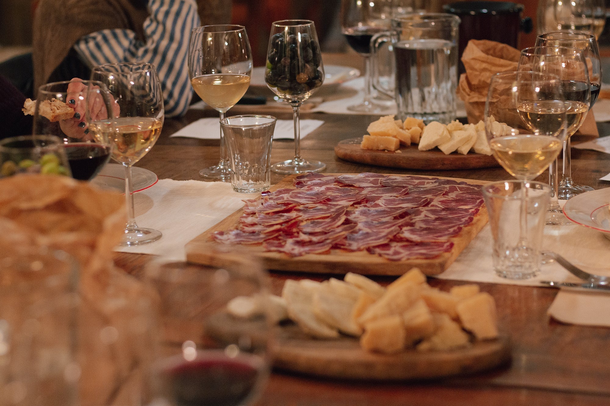 Assirelli vini - Degustazione Tradizionale nelle Colline Bolognesi Emilia Romagna Assirelli vini