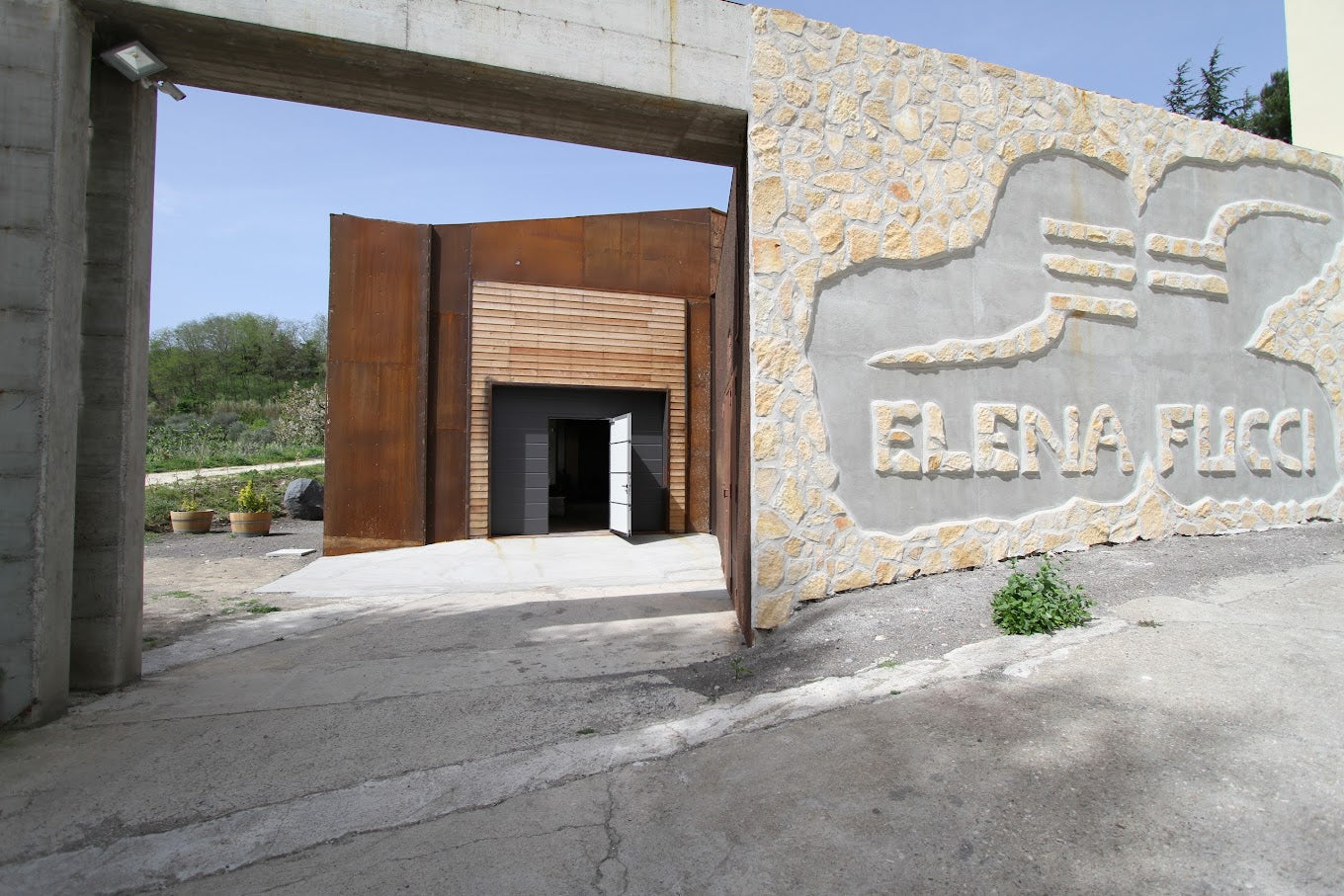Elena Fucci - Discover Titolo World & Old Vintage Basilicata Elena Fucci
