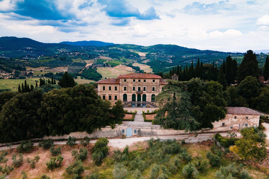 Tenuta Bossi - Le Cinque Sfu mature di Rossi Toscana Tenuta Bossi