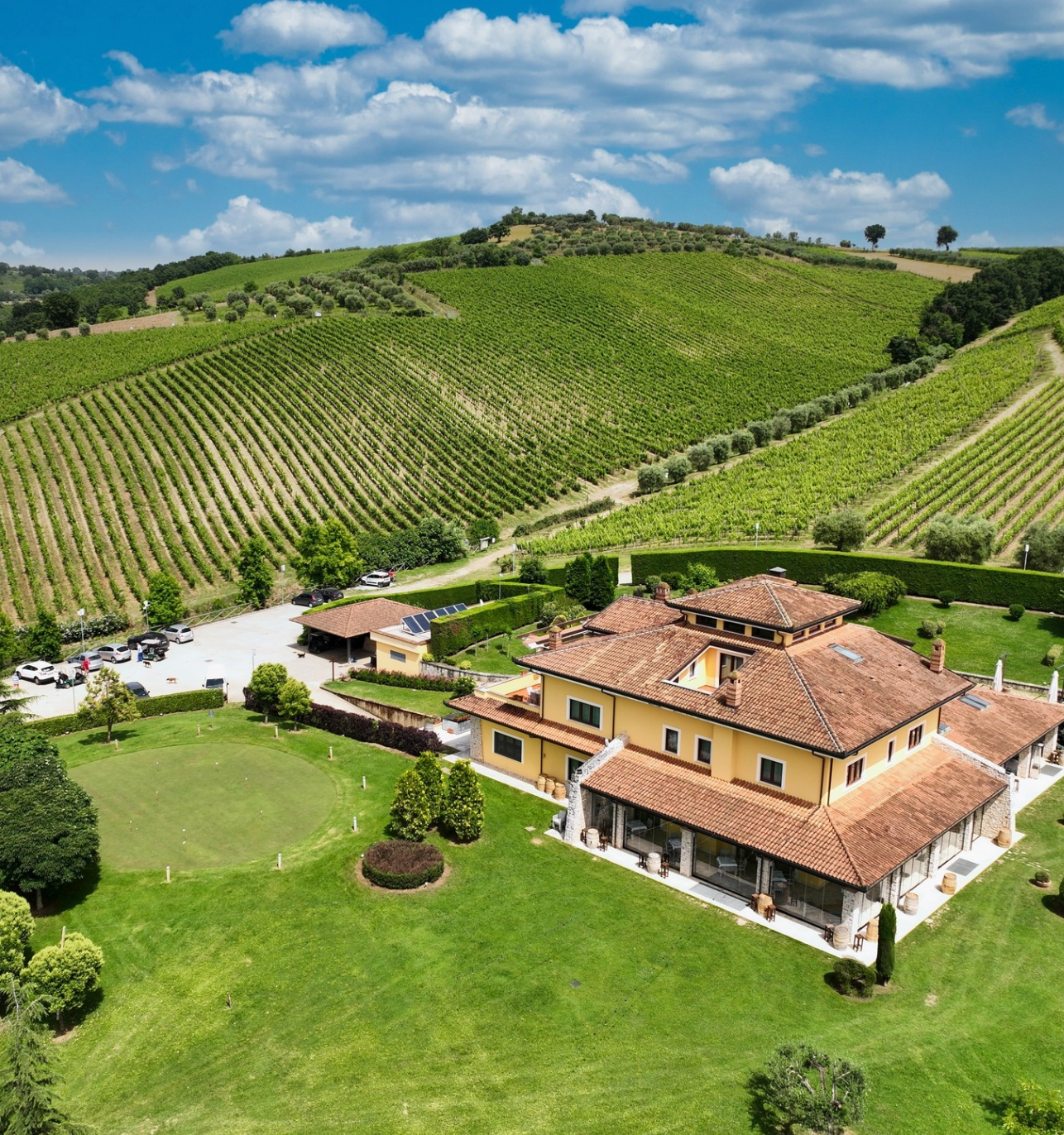 Mastroberardino - Soggiorno e Degustazione Campania Mastroberardino